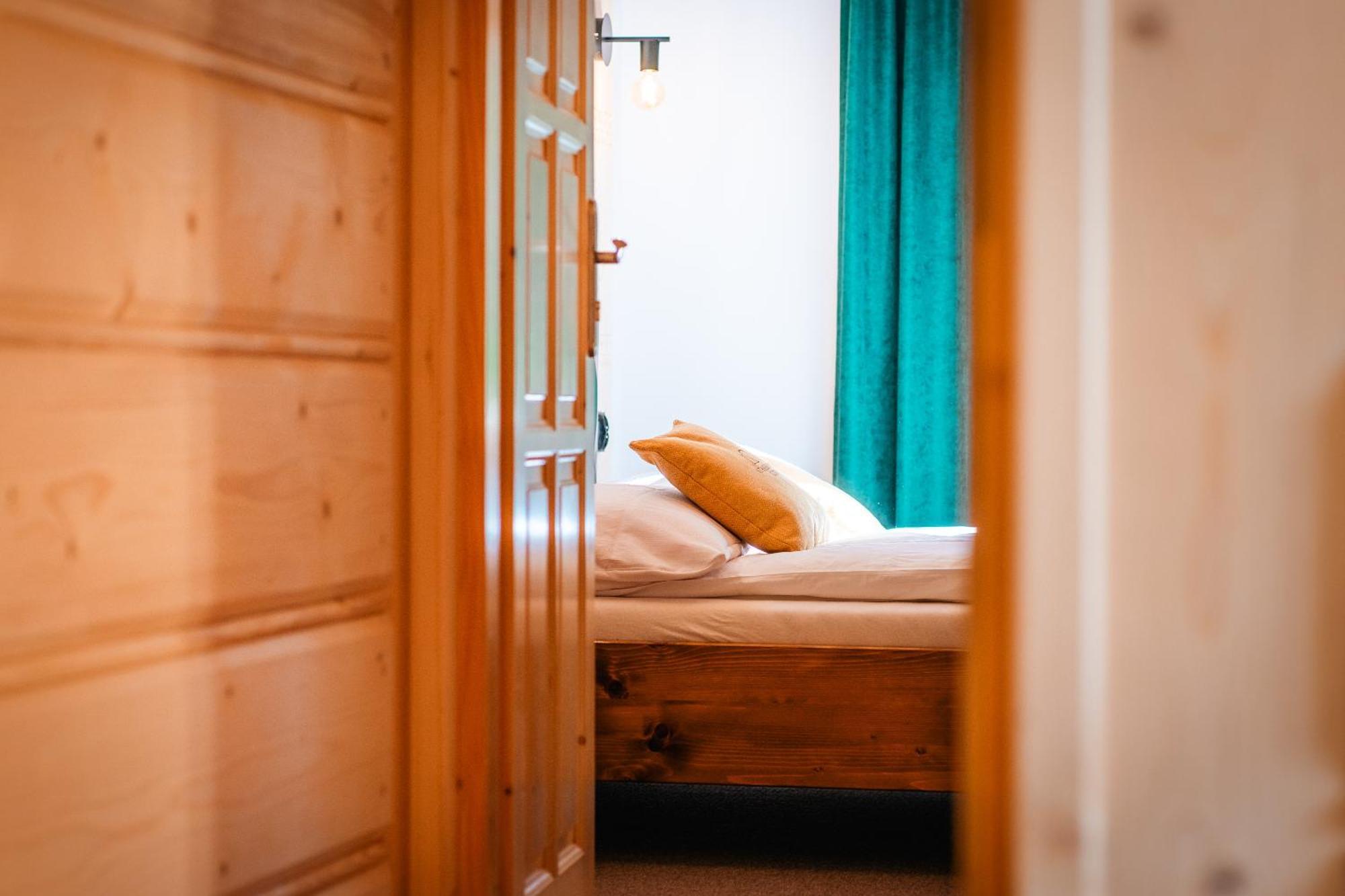 Apartamenty Dwupoziomowe Stasikowe Izby 布库维纳塔然斯卡 外观 照片